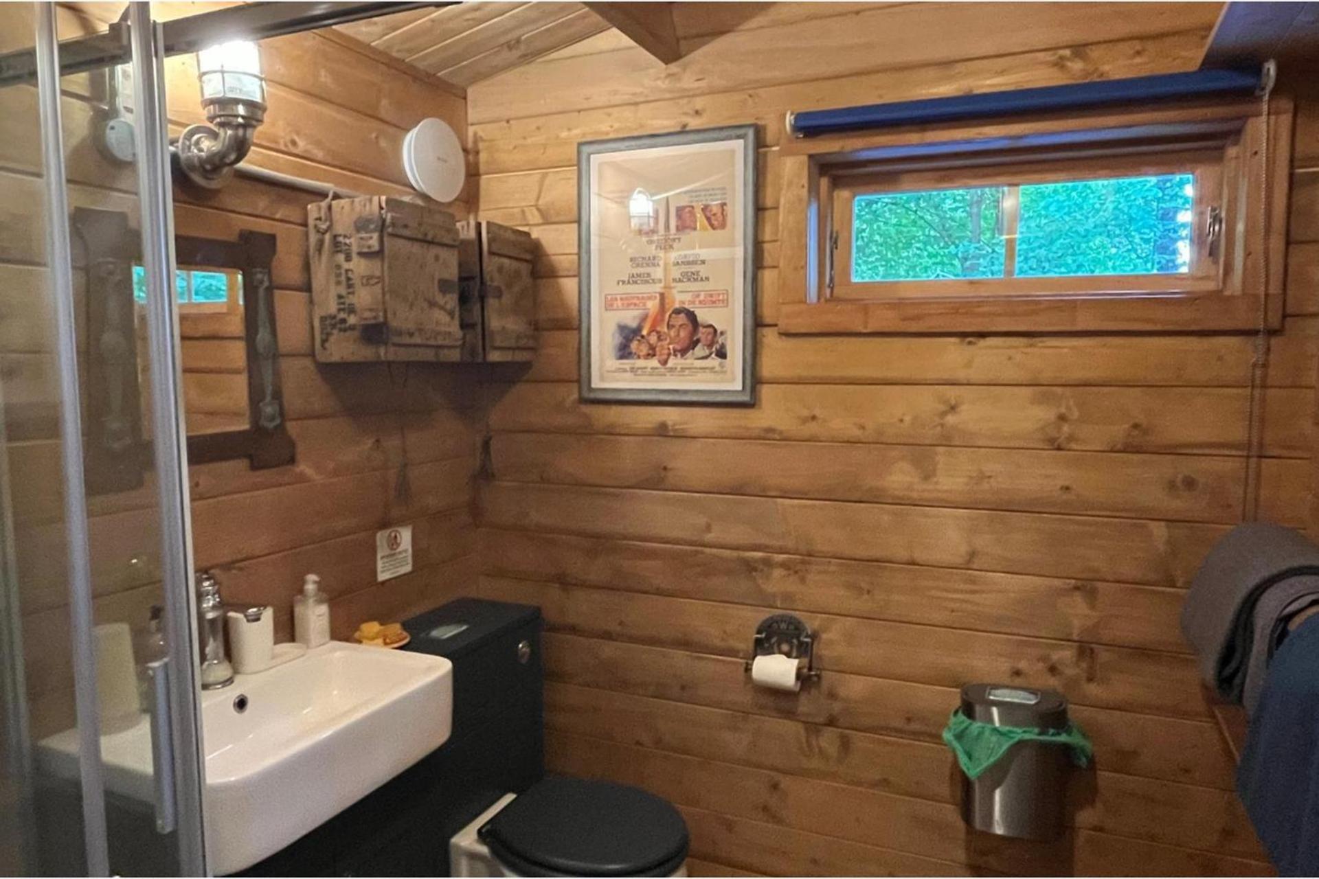 Retro Private Lodge With Hot Tub Nr Dartmoor 뉴턴애벗 외부 사진